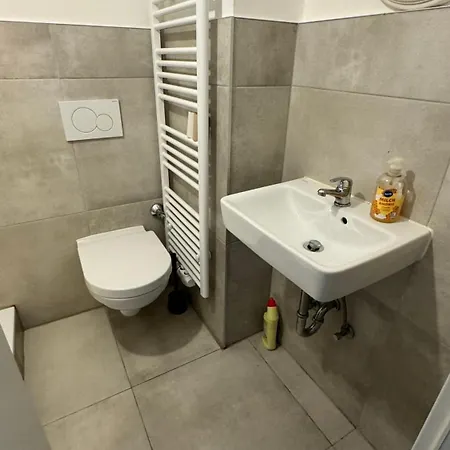 Komfortable Dreizimmerwohnung Mit Sechs Betten